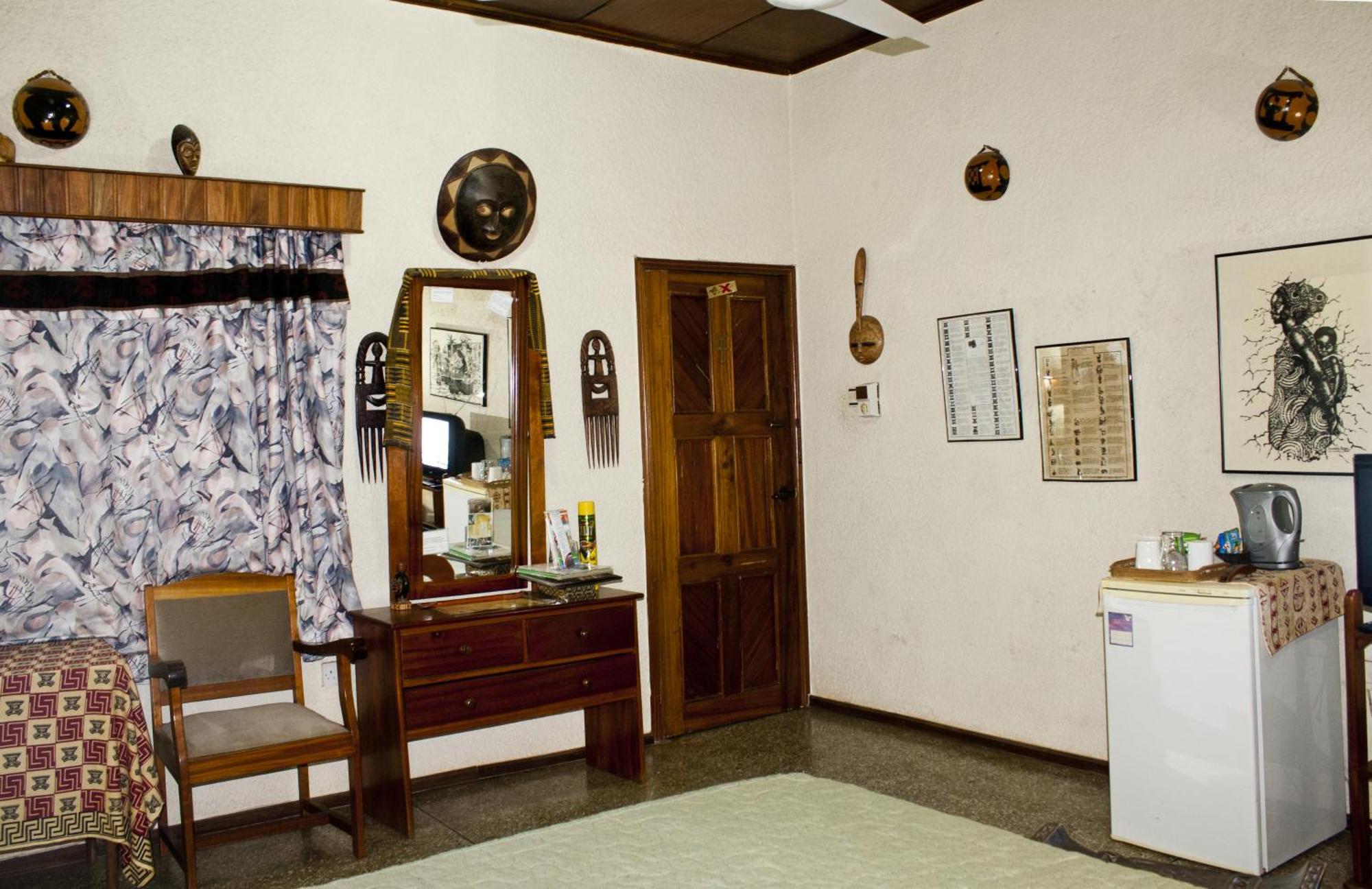 Four Villages Inn Kumasi Zewnętrze zdjęcie