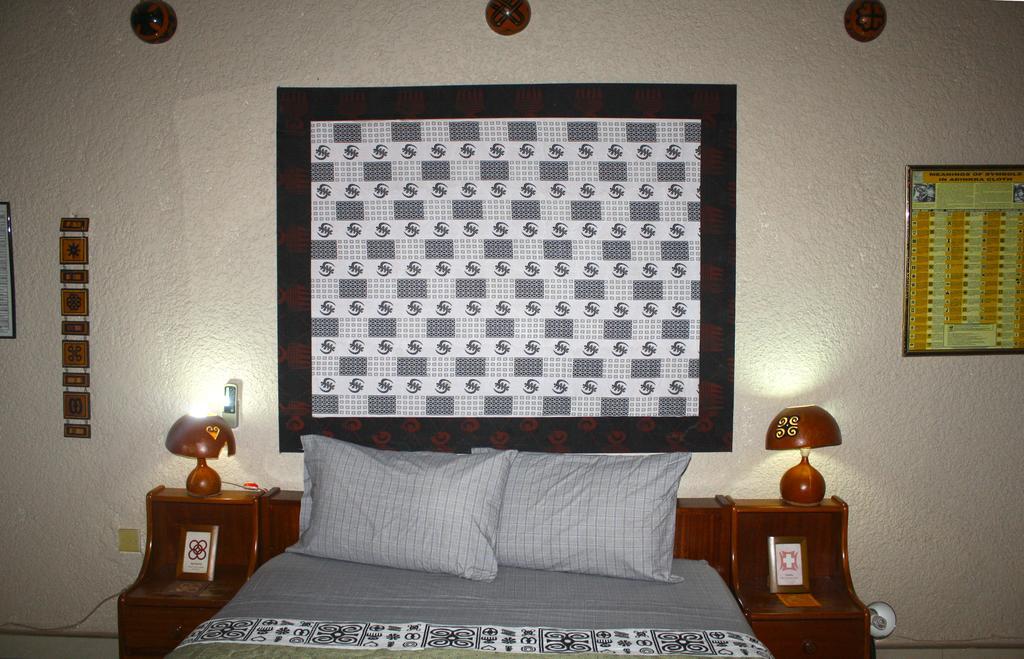 Four Villages Inn Kumasi Pokój zdjęcie