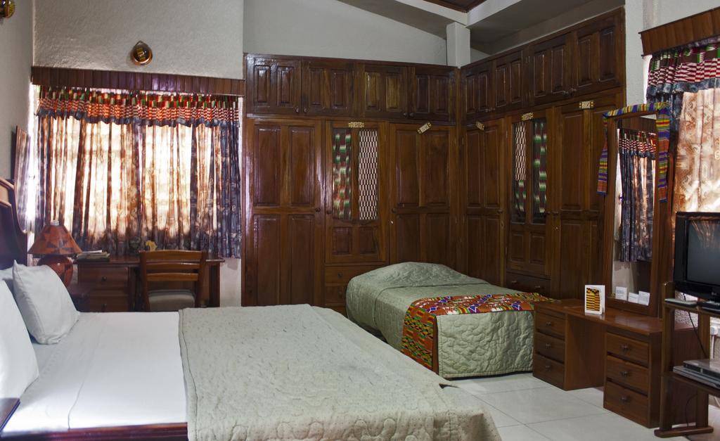 Four Villages Inn Kumasi Pokój zdjęcie