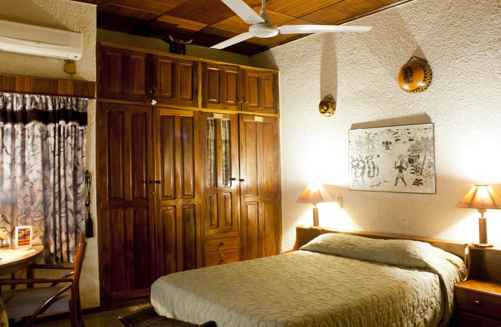 Four Villages Inn Kumasi Pokój zdjęcie